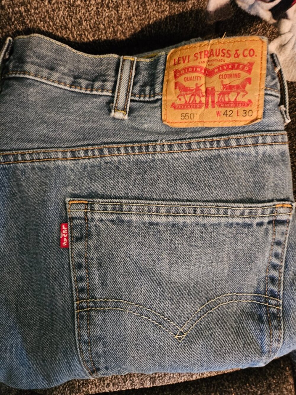 Men's Levi's 550 Relaxed Fit Jeans 42x30 - Picture 8 of 8